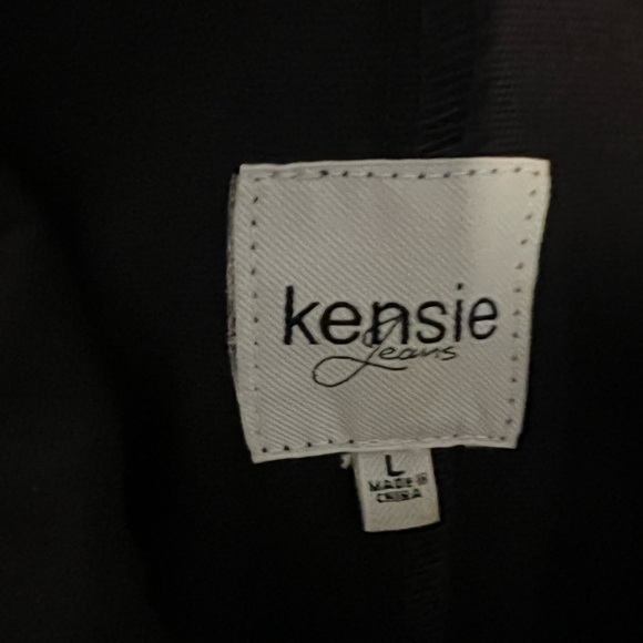 Women's Kensie Jeans Floral Embroidered Black Denim Moto Jacket - Picture 2 of 12